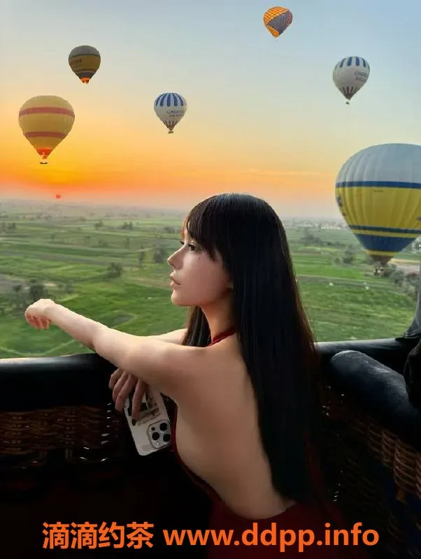 广州楼凤-天河嫩妹蛋蛋，1000p舌吻服务等你来体验