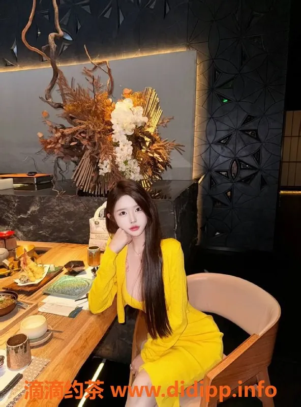 深圳楼凤-深圳龙华美羊，165cm C杯，2000元体验服务