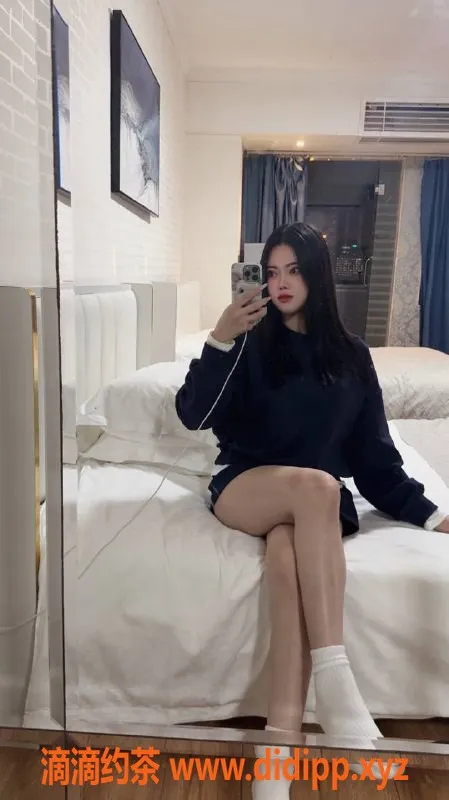 广州楼凤-佛山金沙洲嫩妹雪悦，水费800p双飞体验