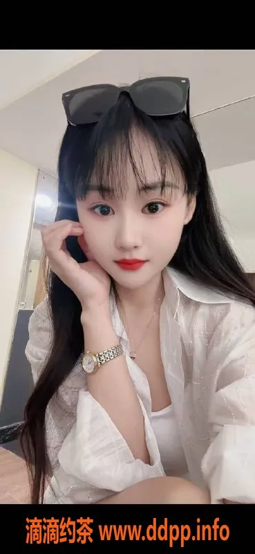 广州楼凤资源信息,佛山金沙洲莉莉，大胸嫩妹800p双飞体验