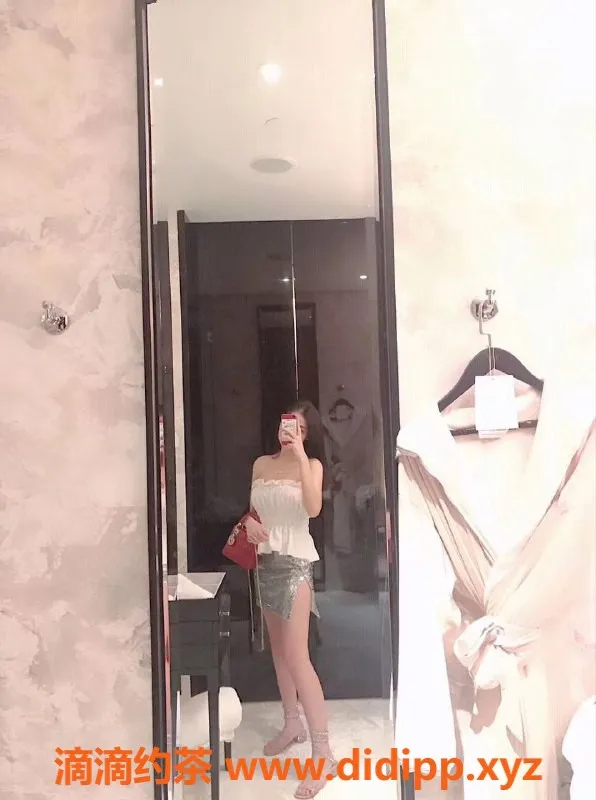 杭州楼凤-拱墅区西西：164cm温柔美女，700起价