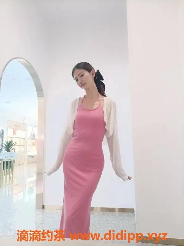 深圳楼凤资源信息,南山嫩妹伊伊，21岁长腿高挑，800元起