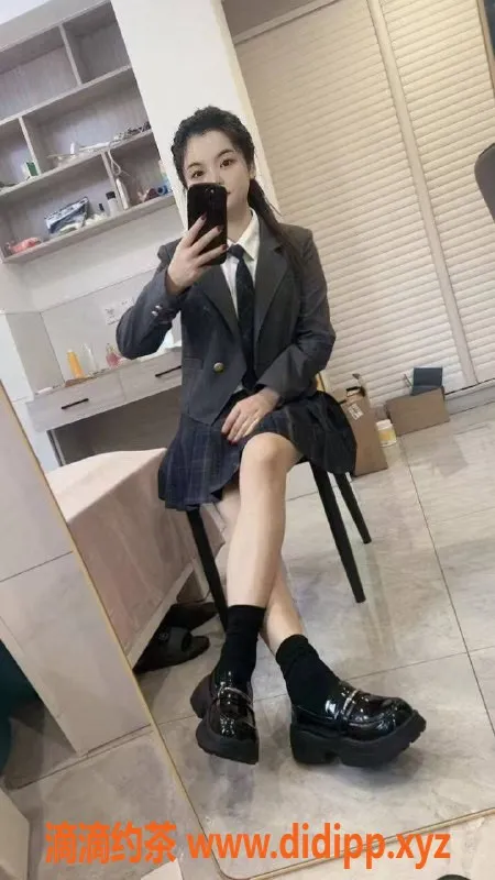 广州楼凤-佛山小琪御姐，水费500p，超值享受！