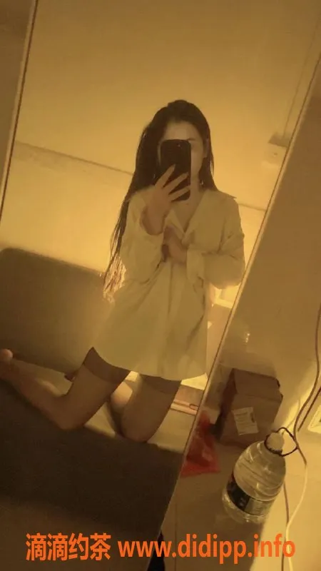 广州楼凤-佛山小琪御姐，水费500p，超值享受！