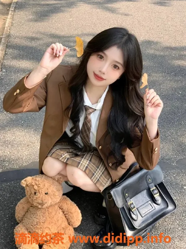 深圳楼凤-深圳小冰冰，19岁D罩杯，身高162，服务优质