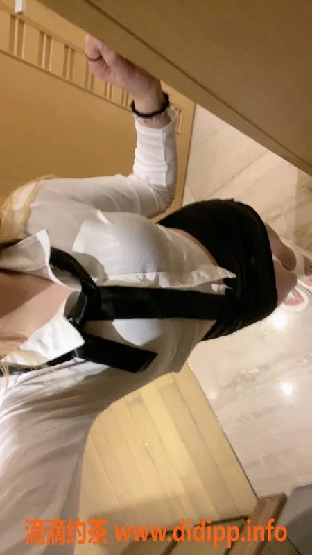 广州楼凤资源信息,天河嫩妹灵儿，水费500，尽享高品质服务