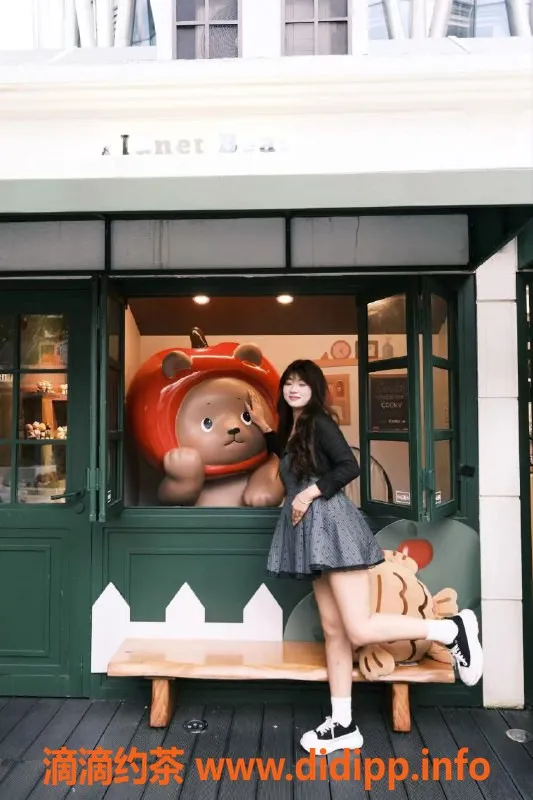 深圳楼凤-深圳南山大橘子，19岁，169，胸围C，价格千元档