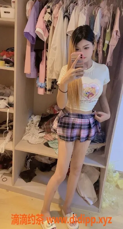 广州楼凤-白云嫩妹琪琪，水费600p，快来体验！