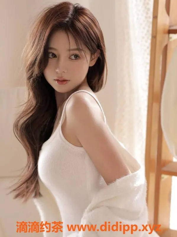 杭州楼凤-高颜值Kiki，166身高、45公斤、D熊，甜美服务