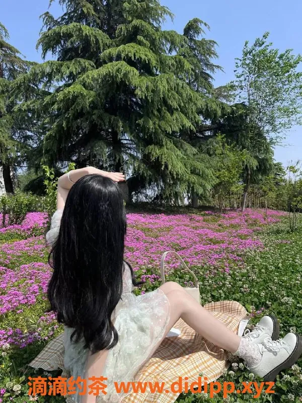 杭州楼凤资源信息,纯天然胸、苗条身材，18岁温柔妹子等你约