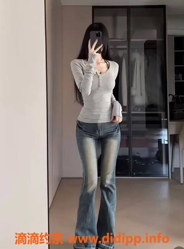 上海楼凤资源信息,普陀小允儿福利价2000P，限时名额抢购！