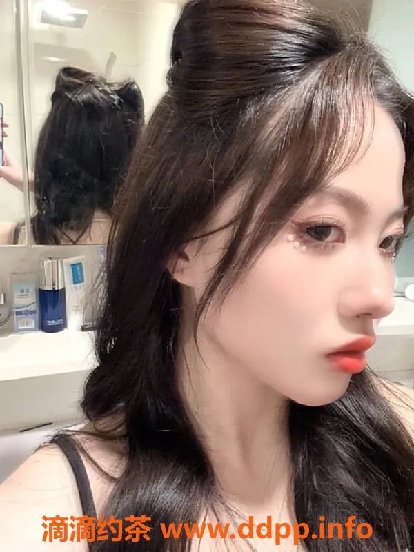 上海楼凤-笑笑（上海学生）163CM 36C 47KG 酷炫服务在静安