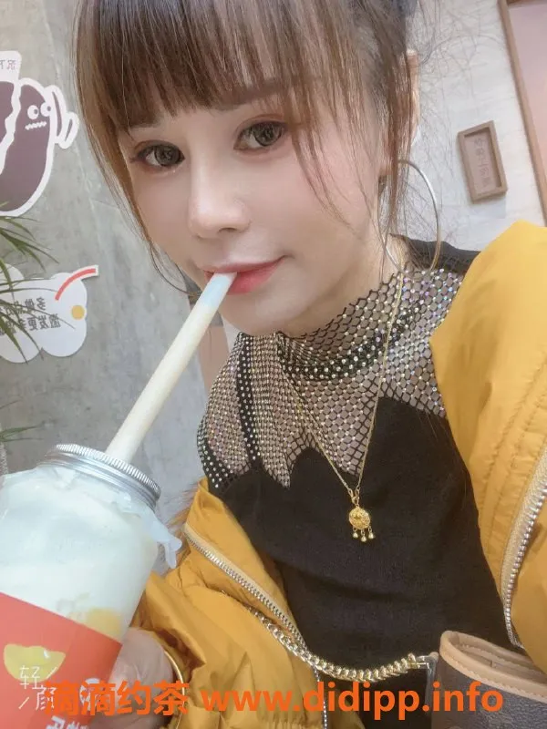 广州楼凤-天河媚儿，人妻气质，500元服务