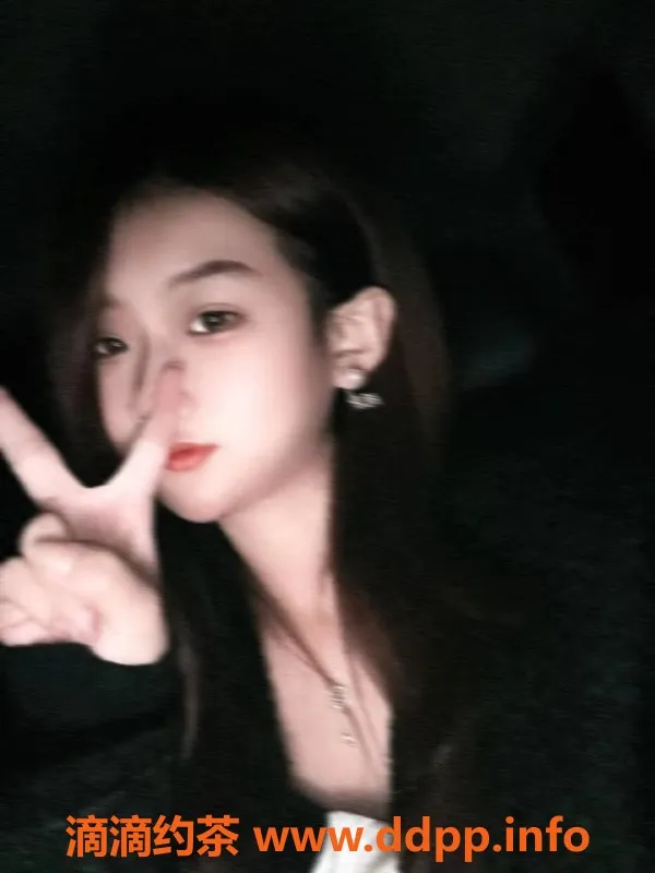 深圳楼凤-南山露思，900p 1600pp，服务亲切有魅力