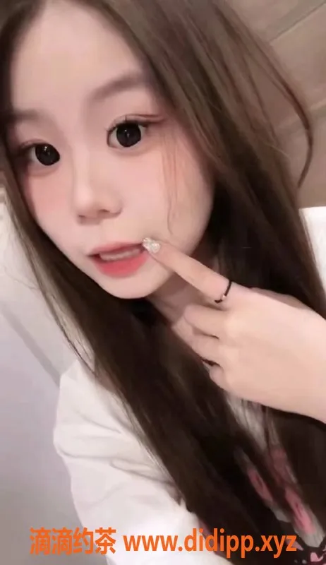 成都楼凤-成都新人蛋糕，160身高，95体重，600体验