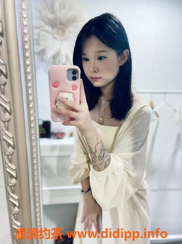 广州楼凤资源信息,番禺雪梨嫩妹，700元起伺候你