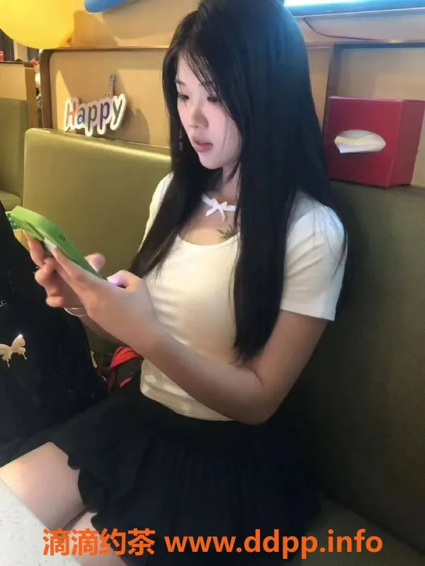 广州楼凤-佛山南海嫩妹月儿，舌吻服务700p