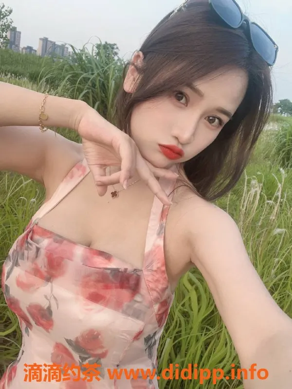 深圳楼凤-深圳南山小师妹，165大胸，1700起步