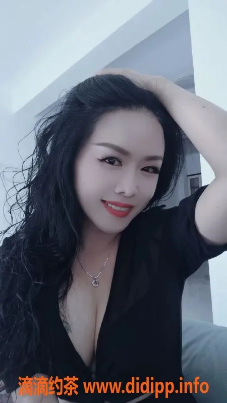 杭州楼凤-临平区26岁美女，D罩杯全套服务仅500元