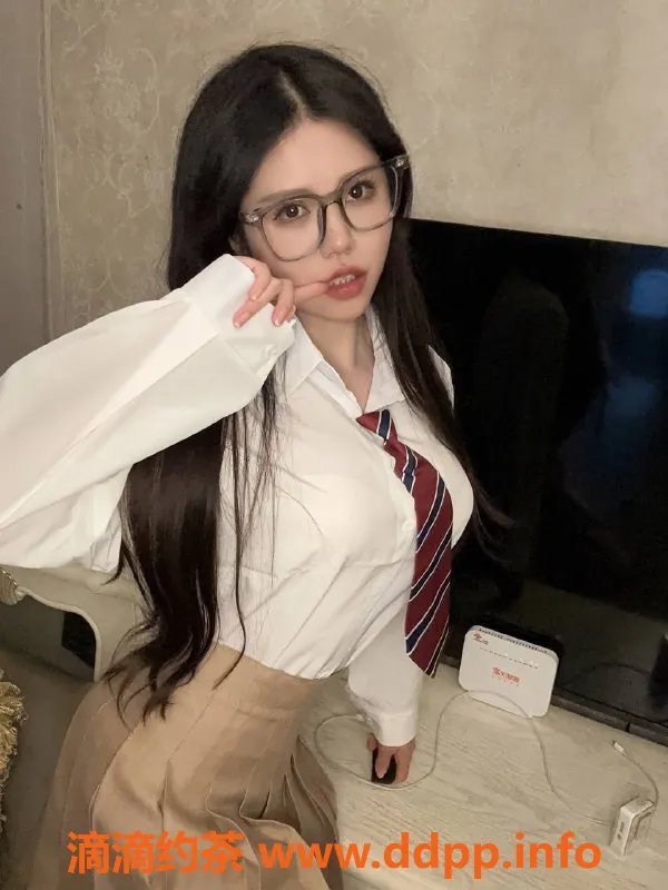 深圳楼凤-福田小精灵，私聊超值1000p 1600pp！