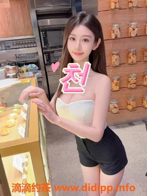 深圳楼凤-深圳千千，25岁171cm，1388元高老师