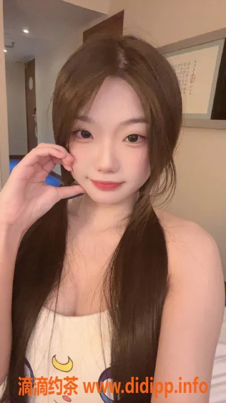 广州楼凤-白云嫩妹小希，胸围火辣，水费600p