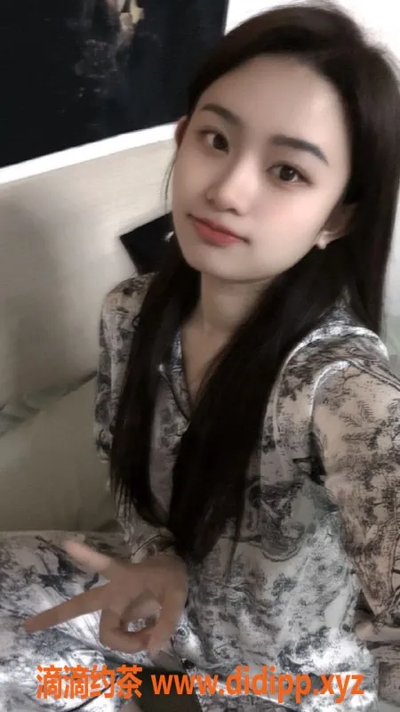 广州楼凤资源信息,白云御姐千寻，长腿大胸，水费600p