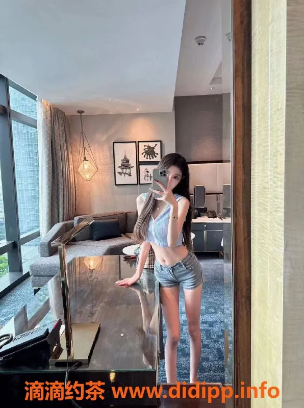 北京楼凤-北京小志，甜美南方妹子，零零后A4腰蜜桃臀