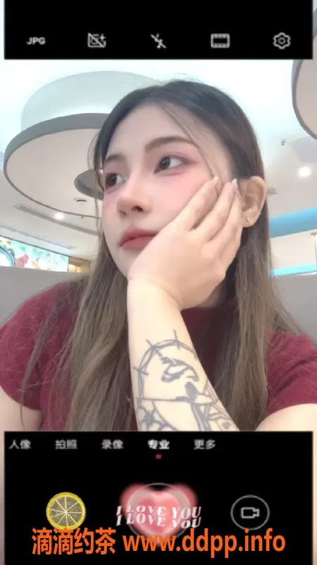 广州楼凤-白云嫩妹小雅，700p大胸诱惑