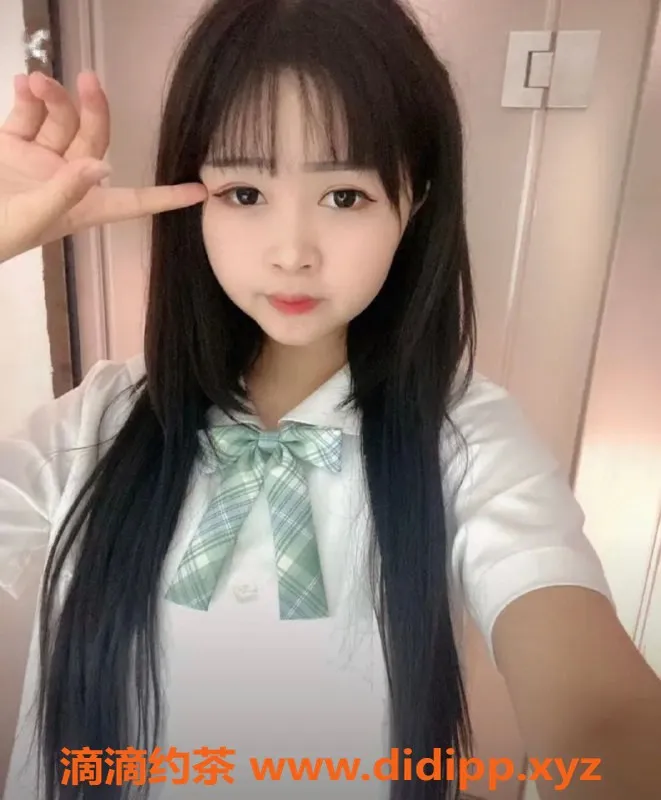 杭州楼凤-临平小佳 20岁 C围 164cm 52kg 唯美服务