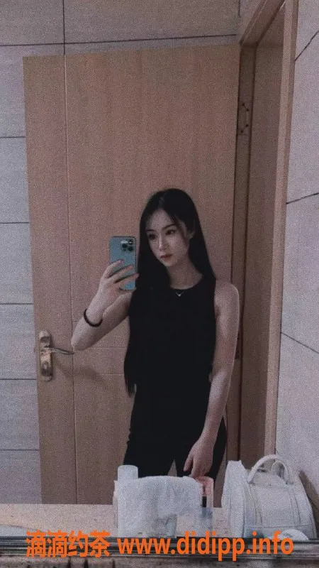 深圳楼凤-南山星空，1200元起，舌吻69制服服务等你来体验！