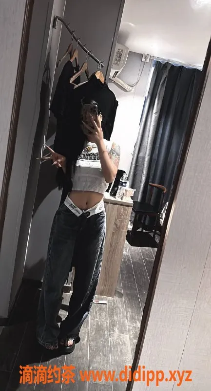 广州楼凤-天河希瑶嫩妹，舌吻服务仅600p！