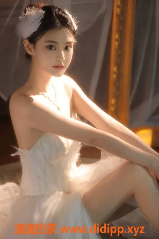 深圳楼凤资源信息,推特网红雅雅，深圳南山，身高172，价格2500起