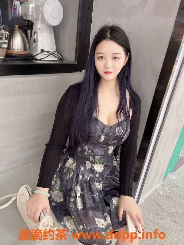 杭州上门服务-苏苏 21岁 165cm丰满妹子 价格1000p起