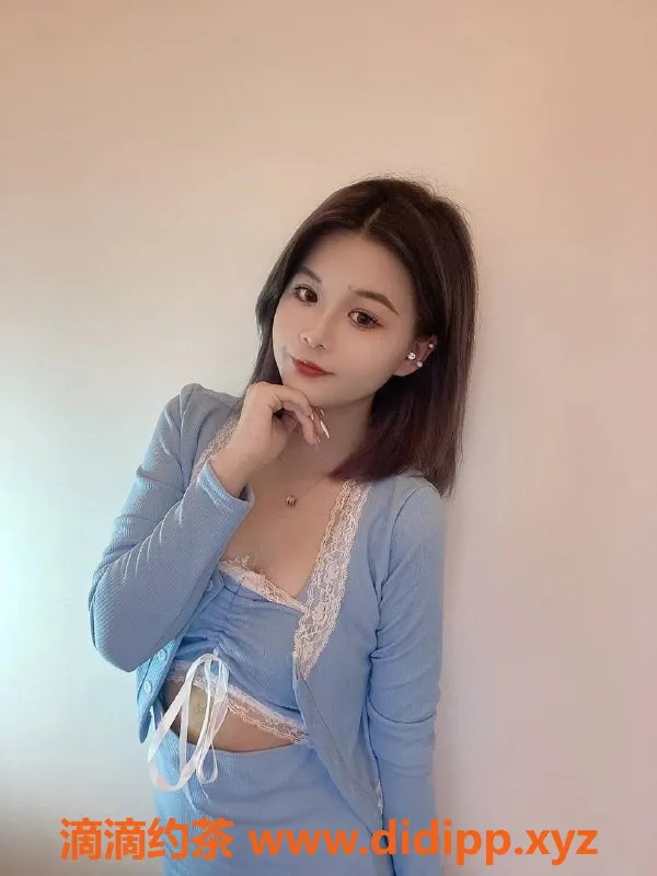 杭州上门服务-上城区小白兔，168cm 36C，舌吻69互动，超值体验