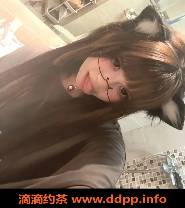 长沙楼凤资源信息,雨花区乐乐，18岁身高163，36B诱惑服务