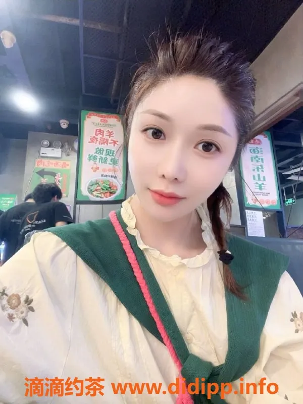 深圳楼凤资源信息,深圳南山徐小雨，25岁165cm胸围C价800起