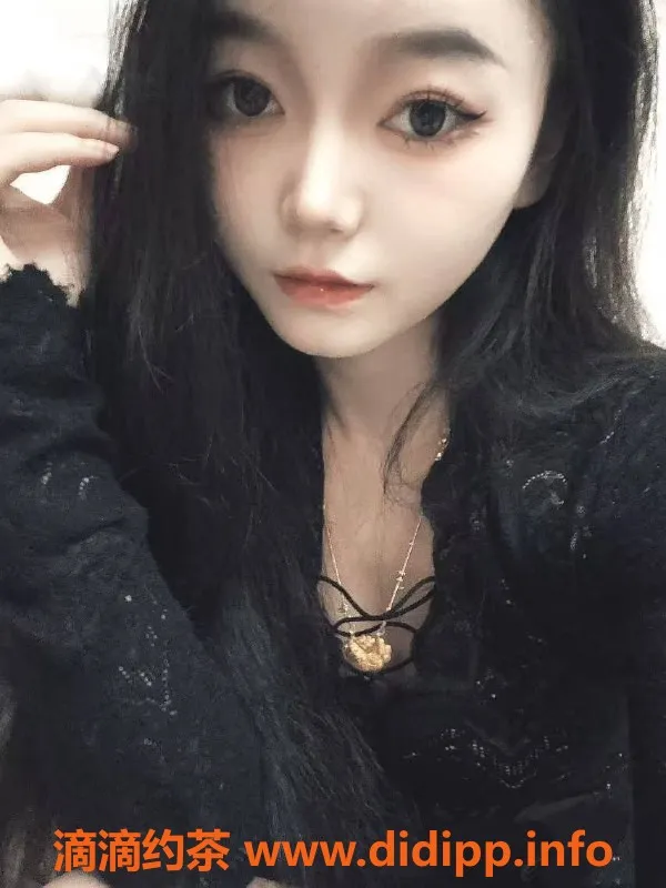 广州楼凤-天河御姐希希，900p舌吻互动体验