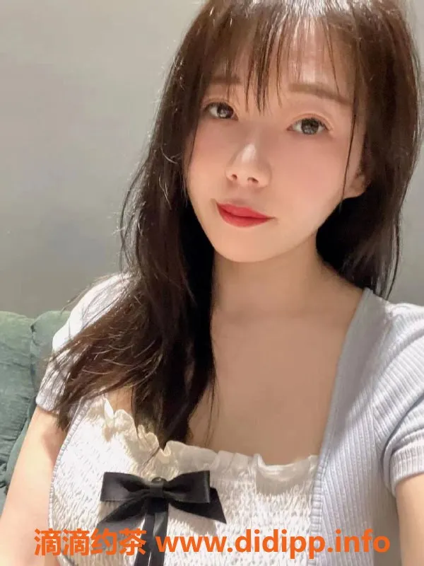 广州楼凤-佛山桂城嫩妹瑶瑶，600水费大胸等你来约！