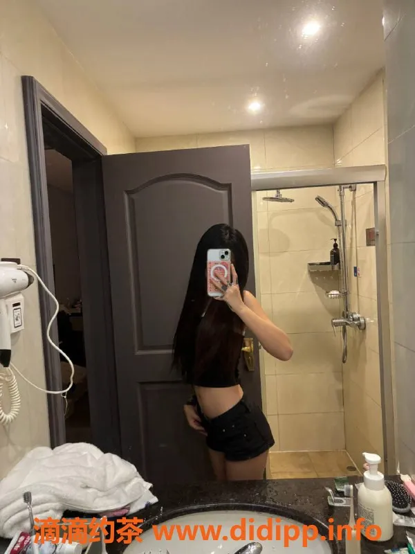 深圳楼凤资源信息,深圳龙华小羊，165深度服务，800起