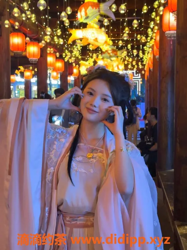 深圳楼凤-南山芙蕾雅 164cm B杯 1100起服务