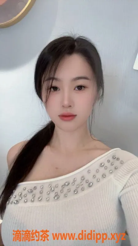 上海楼凤-闵行萧冉，170高挑36D，1200元开房体验！