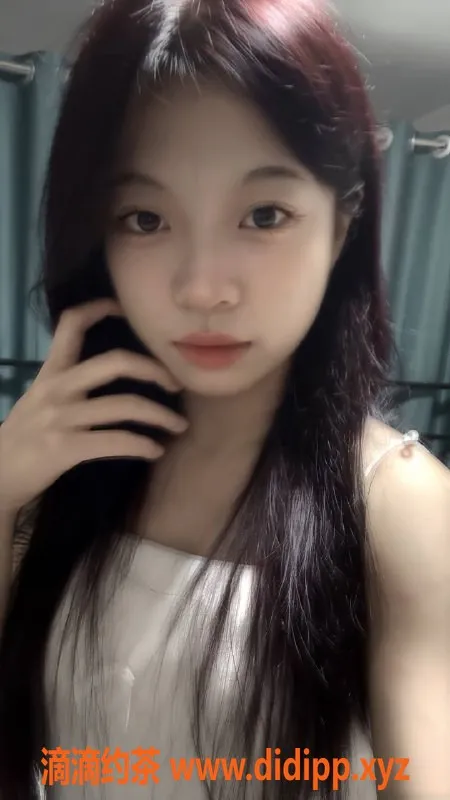 广州楼凤资源信息,黄埔嫩妹颖儿，700元约玩，真实视频验证