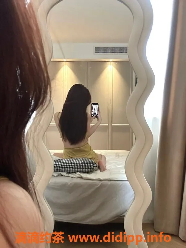 深圳楼凤-塘朗 小雨，真实自拍视频验证，服务优质