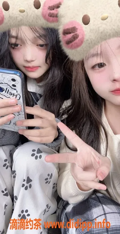 成都楼凤-成都小小16岁嫩妹，身高165，服务优质