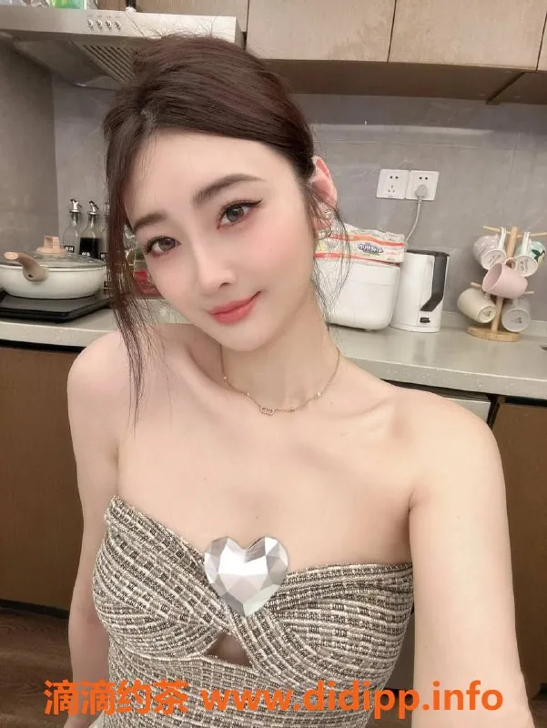 深圳楼凤-南山美鑫，诱惑身姿引人注目