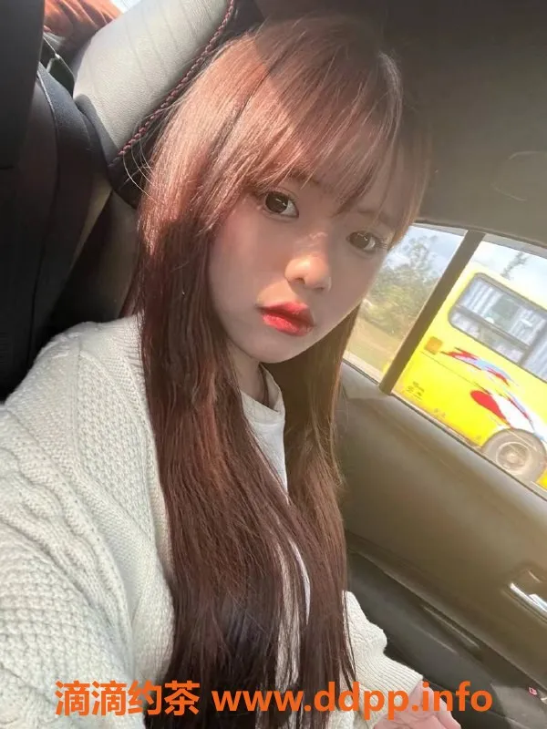 成都楼凤-19岁粉嫩妹番茄，155cm 105斤，超值600元服务！