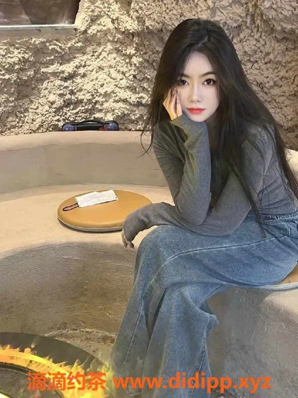 杭州楼凤-拱墅区洛洛超绝气质大蜜，170完美身材