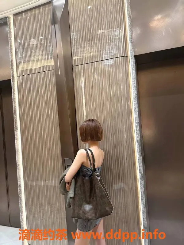 杭州楼凤资源信息,拱墅区21岁嫩妹，165身高，999元首次体验