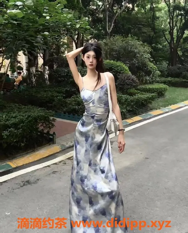 杭州楼凤-拱墅区21岁大学生，169cm身高，1200约体验